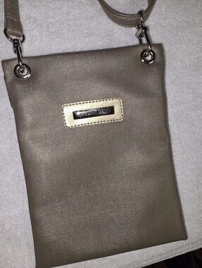 Gilson Martins Rio Metallic Taupe Crossbody Pouch Bag 8.5" x 6